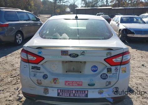 2016 Ford Fusion Se z USA, uszkodzony, nr VIN 3FA6P0H99GR271888